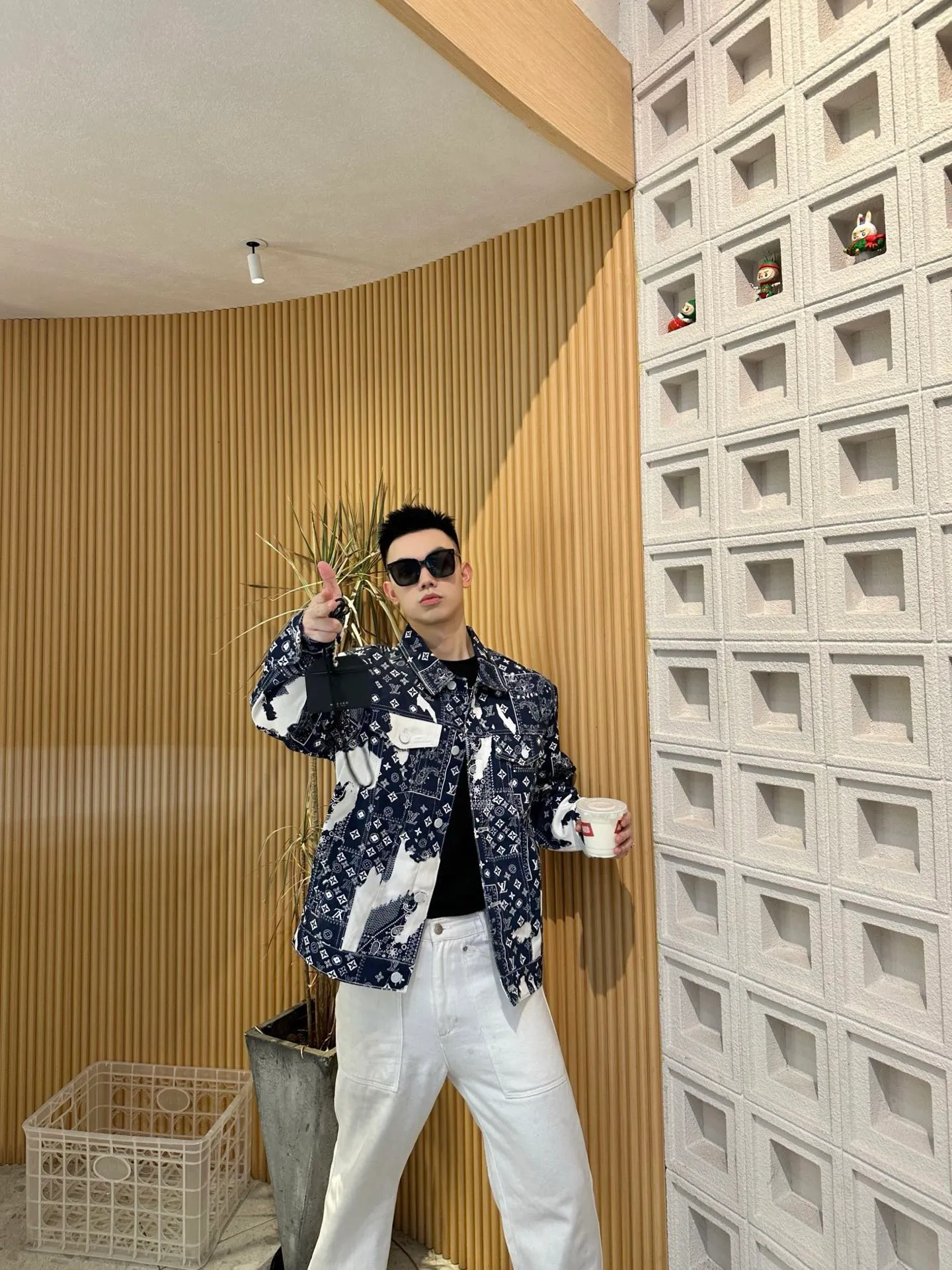 Louis Vuitton/Louis Vuitton cashew flower denim jacket